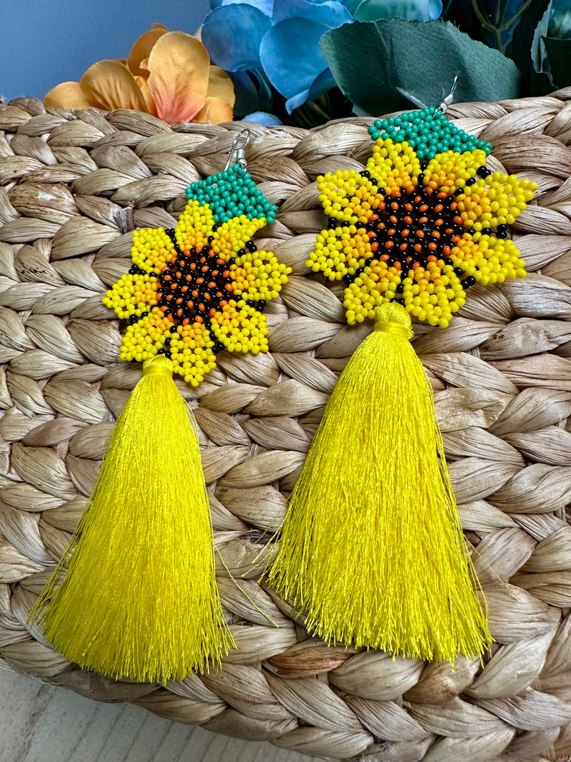 Flores Tassel Artisanal Earrings