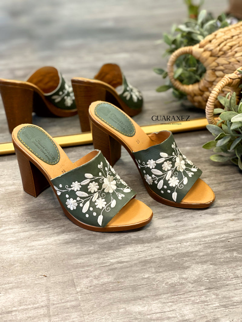 Xabelita Heels Olive