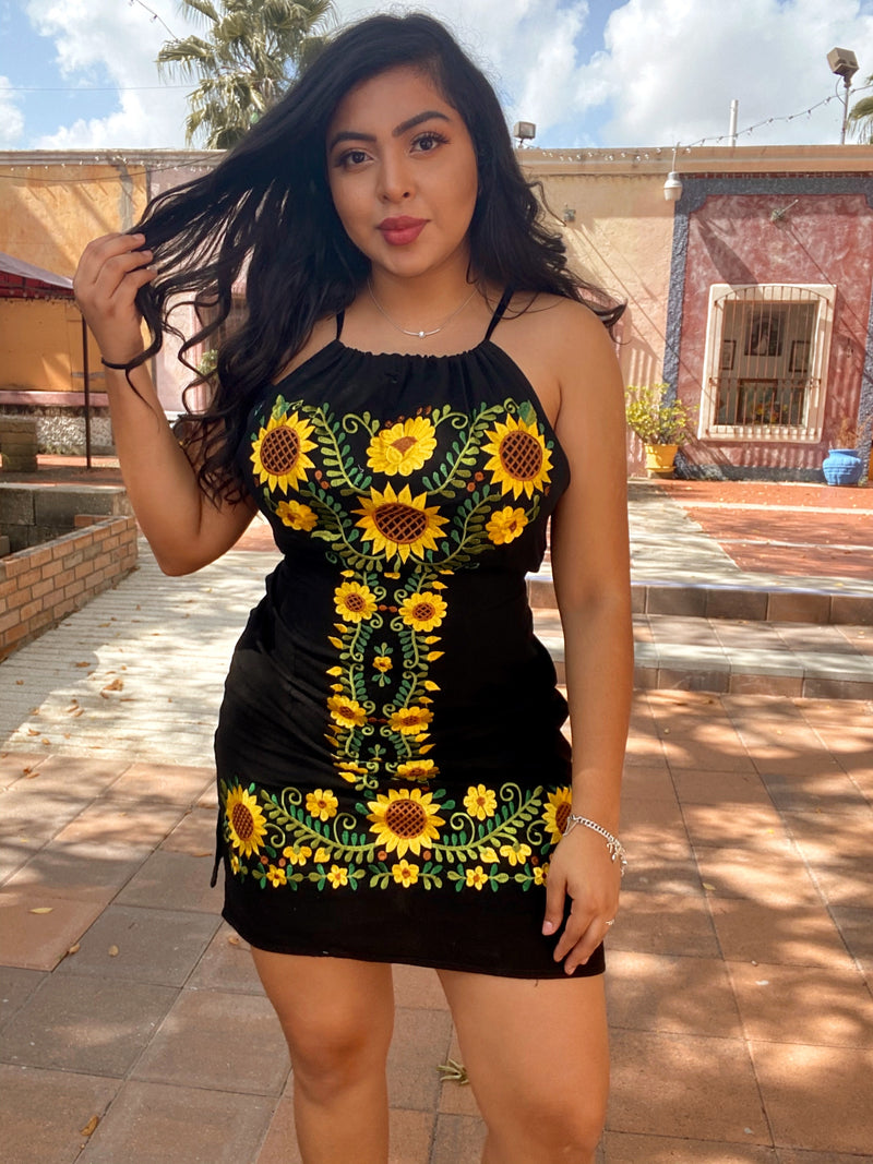 Reina Girasoles Embroidered Dress