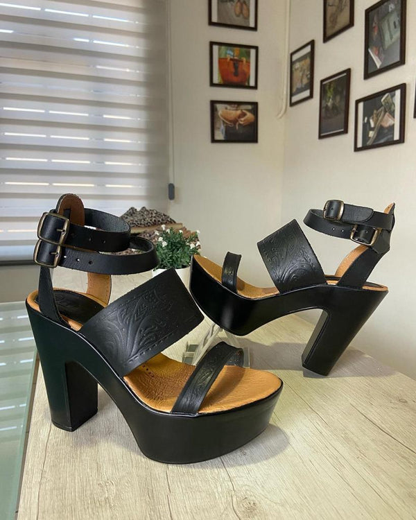 Bronca Heels Black